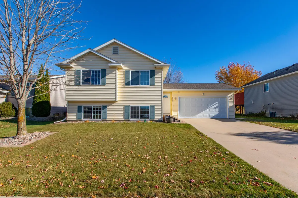 5342 King Arthur Drive Nw, Rochester, MN 55901 - Image #1