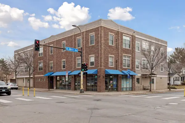 2803 E 38th Street #202, Minneapolis, MN 55406