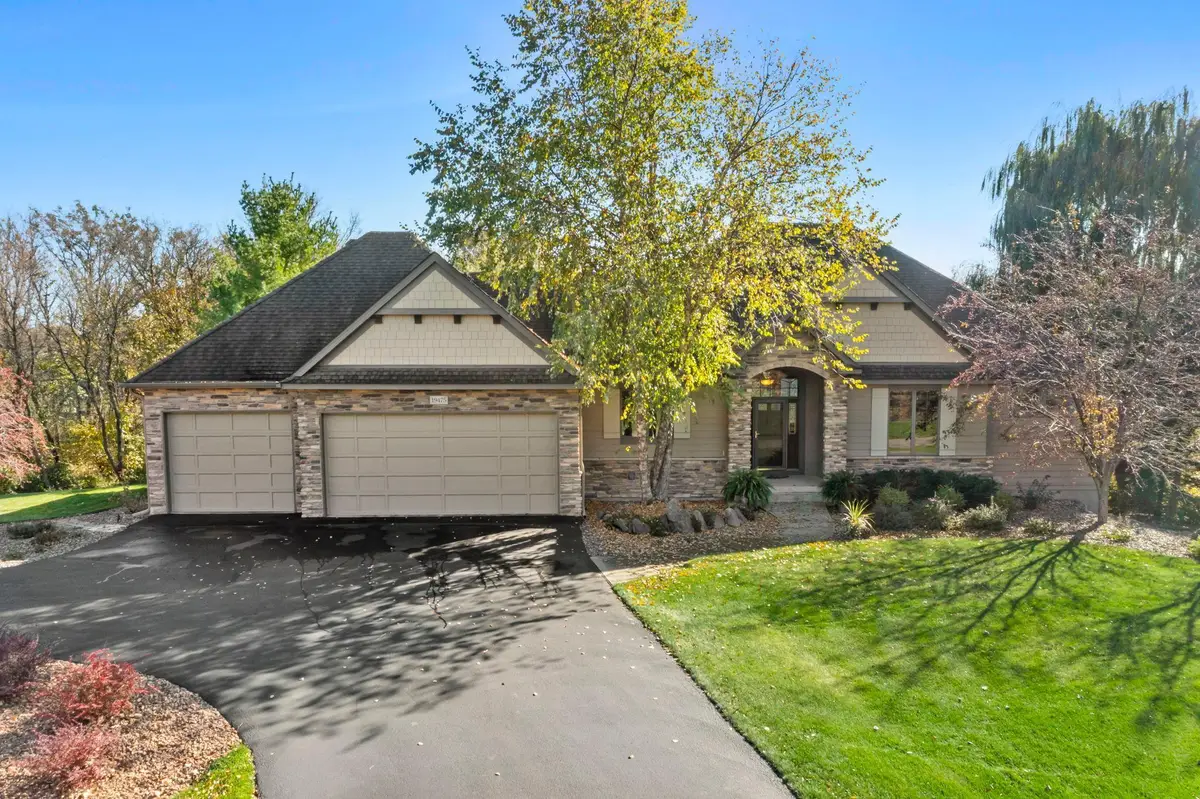 19475 Foxfield Drive, Credit River, MN 55372 - Image #1