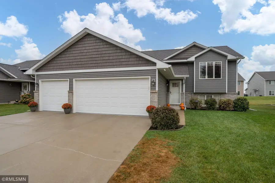 221 Cypress Drive, Mankato, MN 56001 - Image #2
