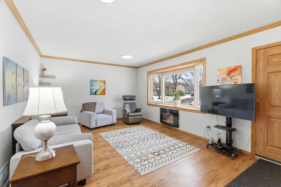 9345 Washburn Avenue N, Brooklyn Park, MN 55444 - #2