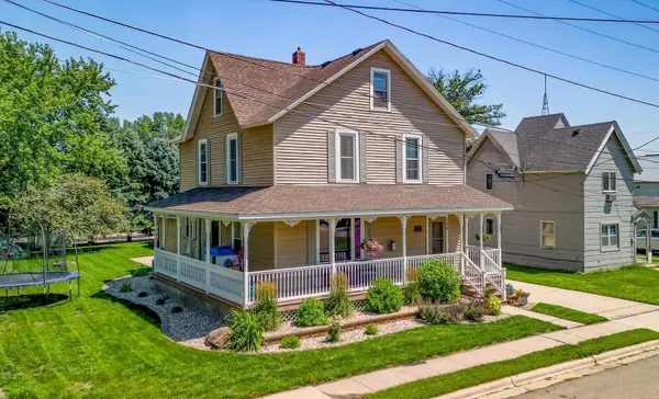 136 1st Avenue, Alden, MN 56009