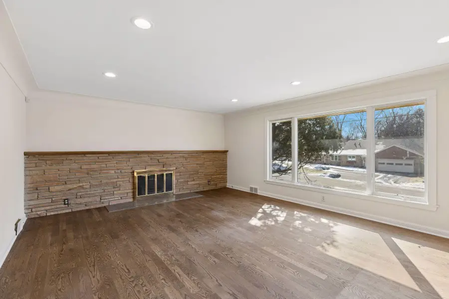 2079 Upper Saint Dennis Road, Saint Paul, MN 55116 - #3