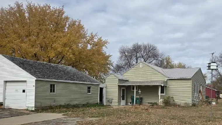 703 Muir Avenue, Jackson, MN 56143 - Image #2