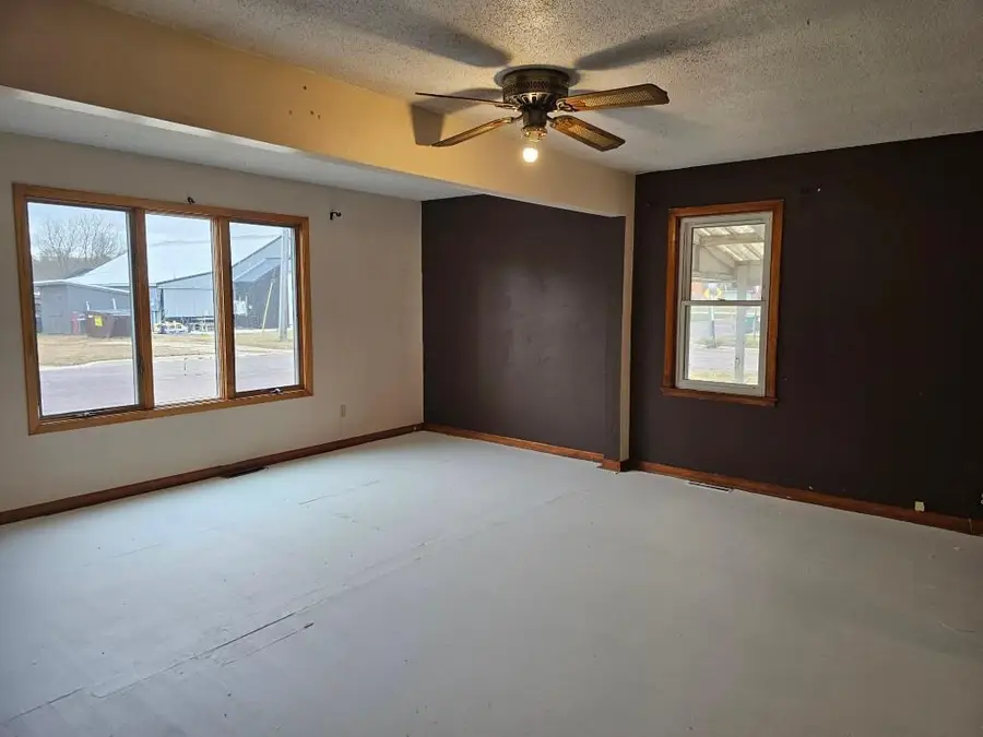 703 Muir Avenue, Jackson, MN 56143 - Image #3