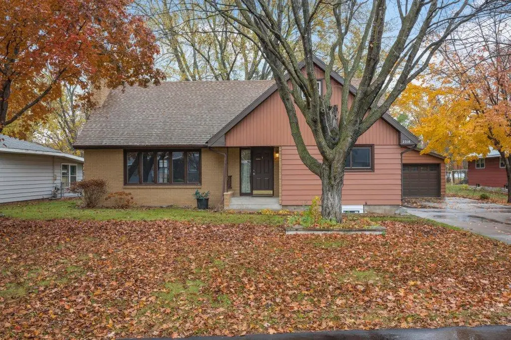 2318 10th Avenue S, Saint Cloud, MN 56301 - Image #1