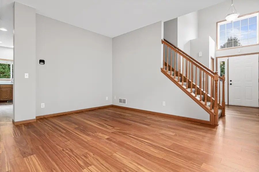 2902 Magnolia Drive, Woodbury, MN 55125 - Image #2