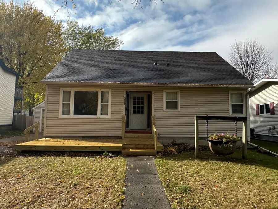 917 N Mckenzie Street, Luverne, MN 56156 - Image #2