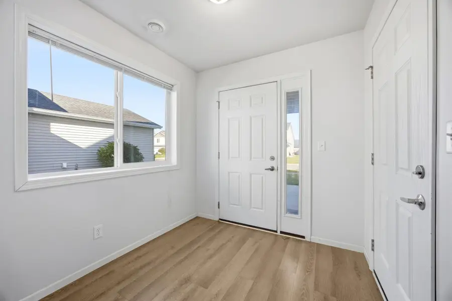 433 Foxtail Drive, West Fargo, ND 58078 - #2