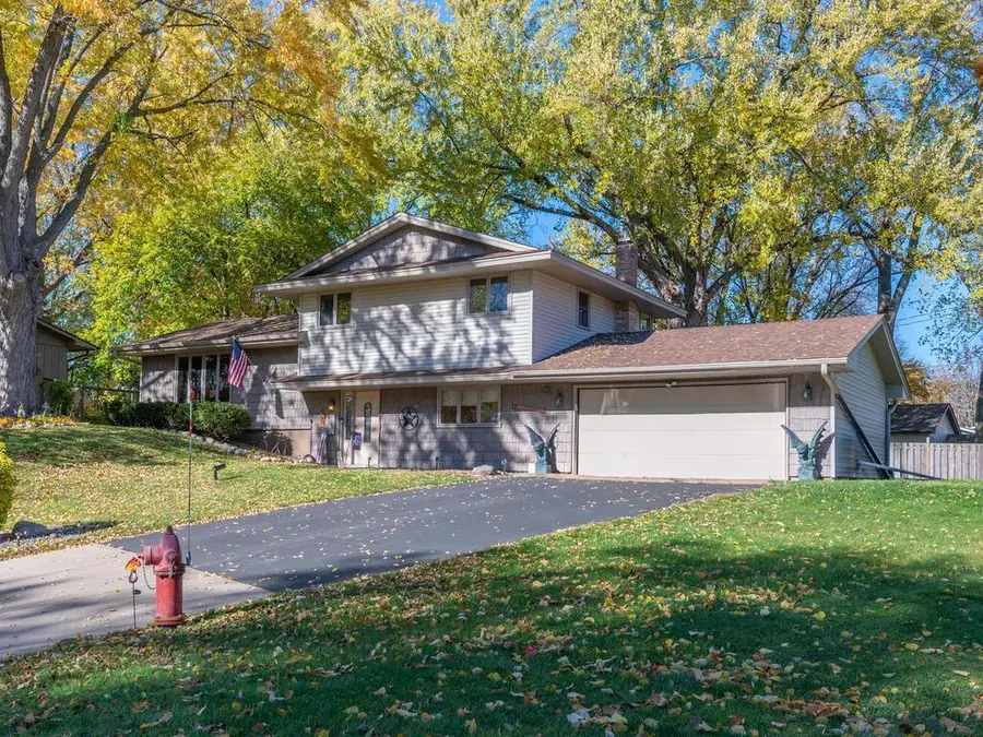 3032 Independence Circle N, New Hope, MN 55427 - Image #2