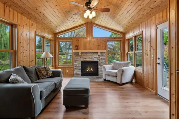 9933 Balmoral Lane, Eden Prairie, MN 55347