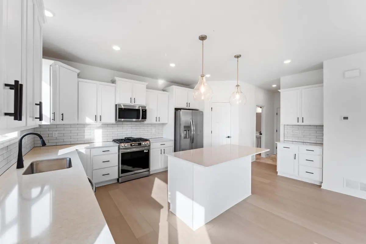 4952 Jansen Avenue Ne, Saint Michael, MN 55376 - Image #1