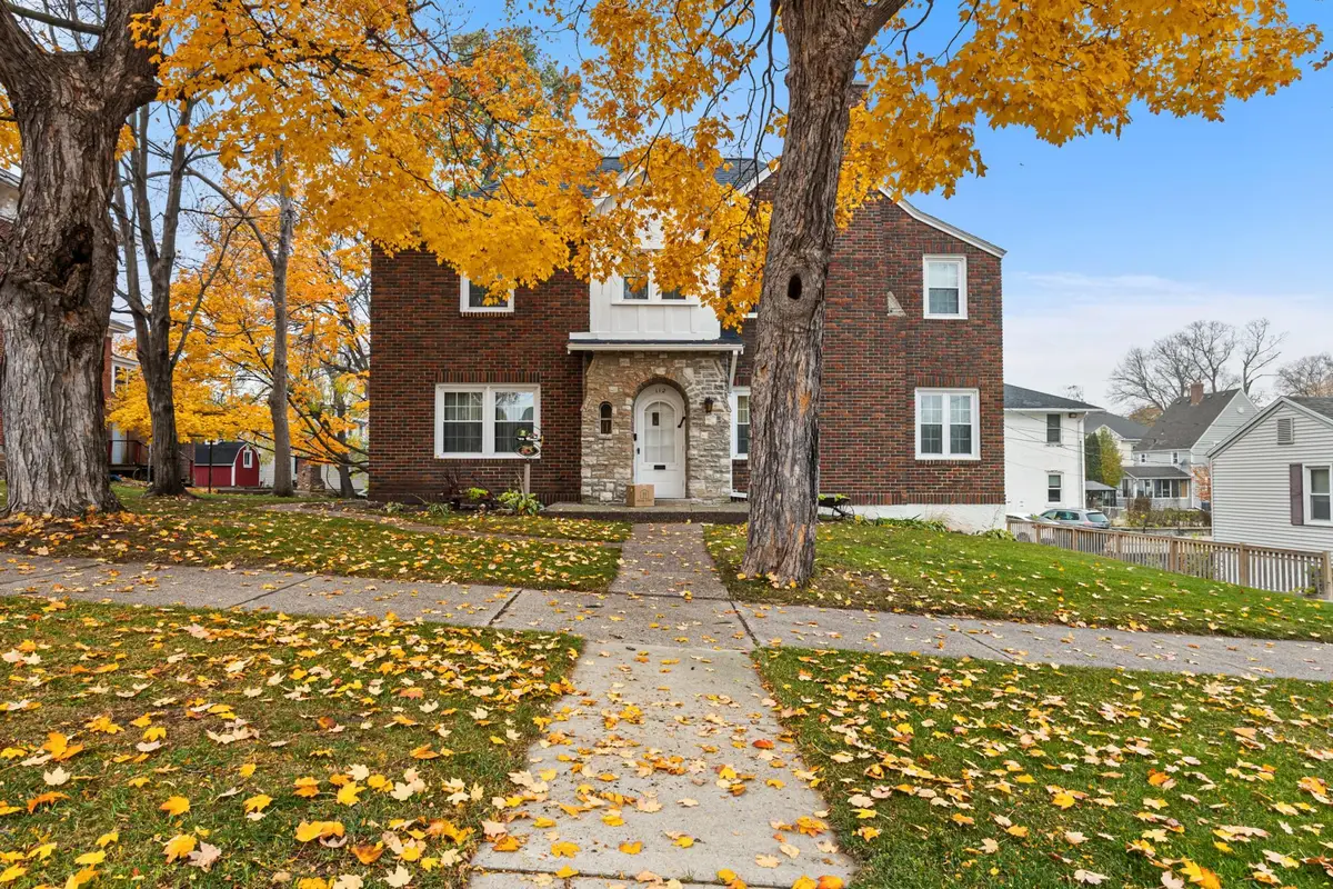 112 2nd Avenue Nw, Faribault, MN 55021 - #1