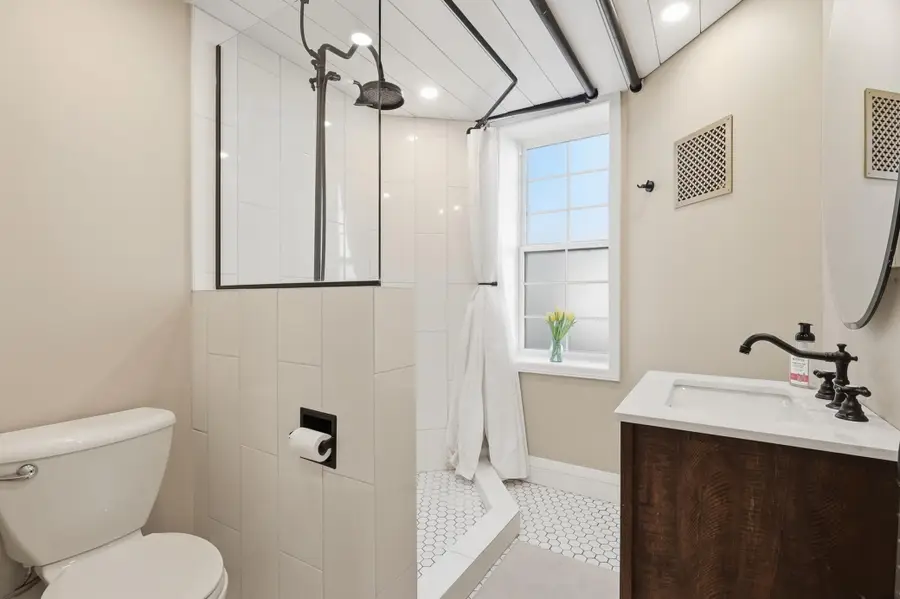 112 2nd Avenue Nw, Faribault, MN 55021 - #3