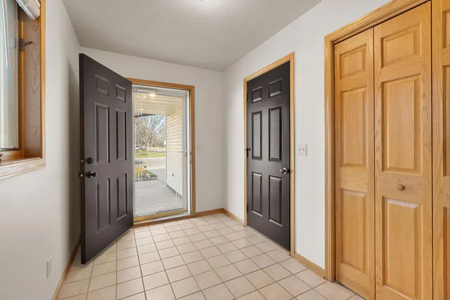 875 18th Street Se, Owatonna, MN 55060 - Image #3