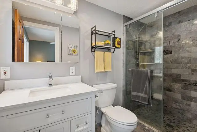 309 Sunset Drive S, Minnetonka, MN 55305 - Image #3