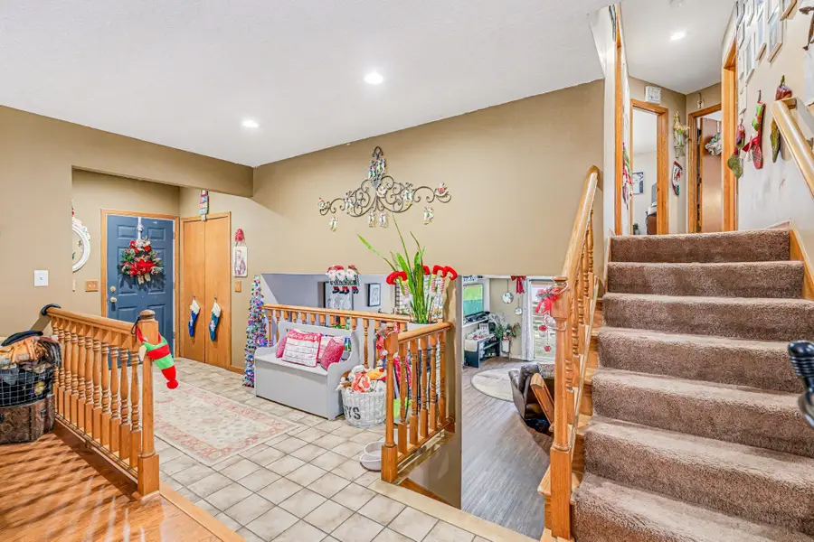 14809 Southpointe Curve, Burnsville, MN 55306 - Image #3