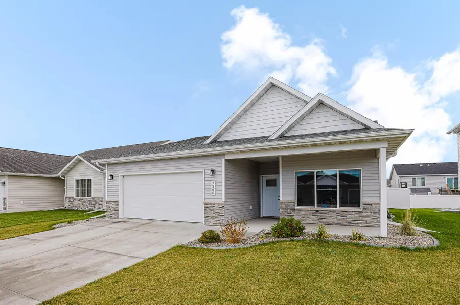 7366 29th Street S, Fargo, ND 58104 - Image #2
