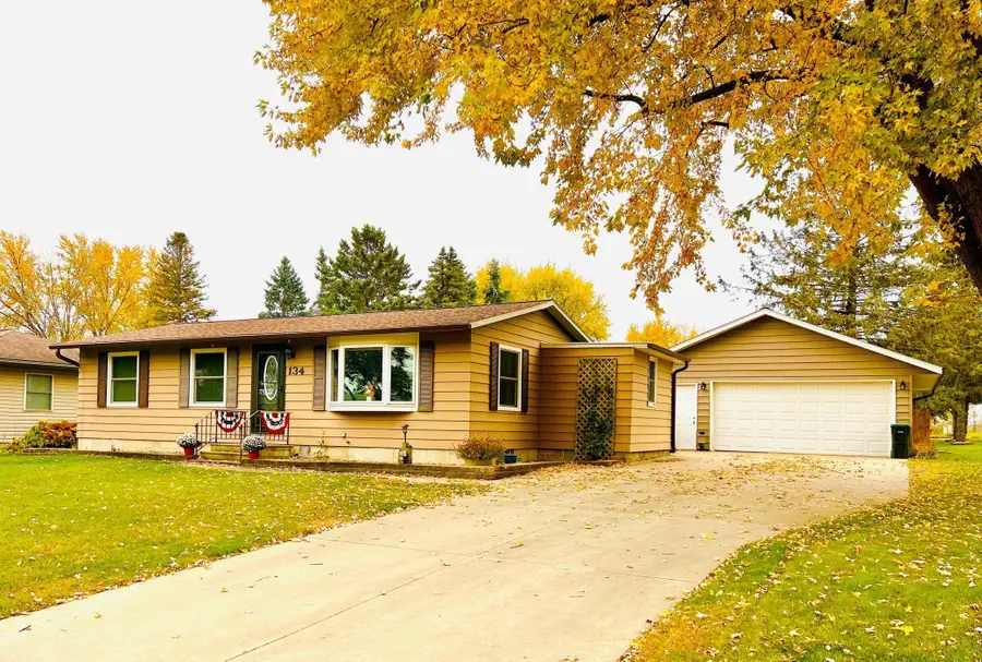 134 Rena Belle Street Nw, Eyota, MN 55934 - Image #3