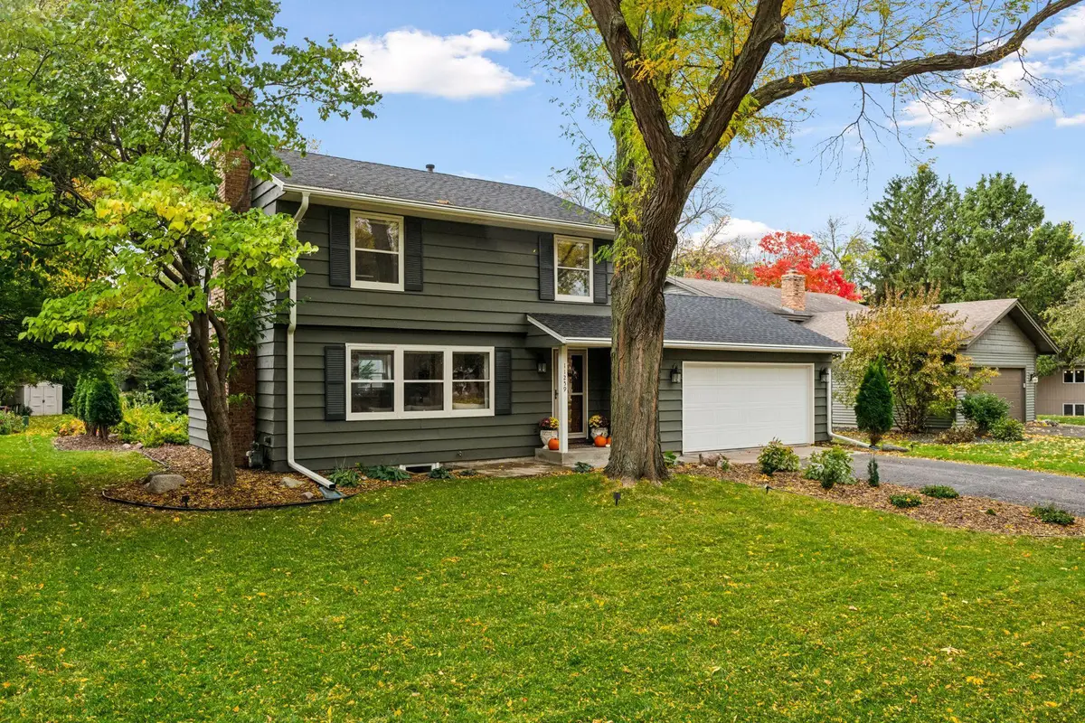 11259 Windrow Drive, Eden Prairie, MN 55344 - Image #1