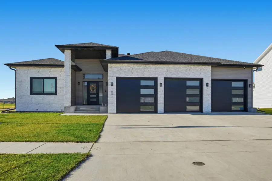 100 Annies Way, Mapleton, ND 58059 - #3