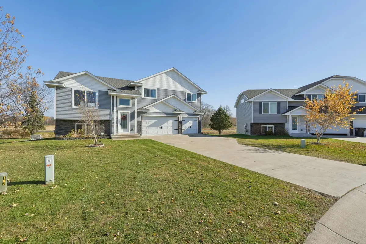 17749 311th Court, Shafer, MN 55074 - Image #1