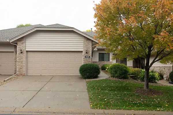 14387 Embassy Way, Apple Valley, MN 55124