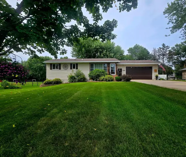 15566 241st Street, Wakefield Twp, MN 56320