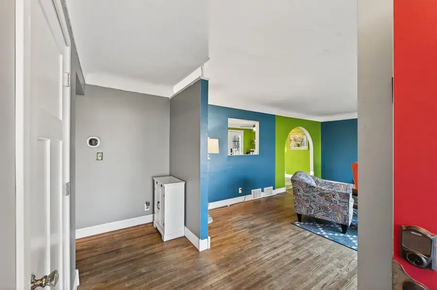 6413 Noble Avenue N, Brooklyn Center, MN 55429 - Image #2