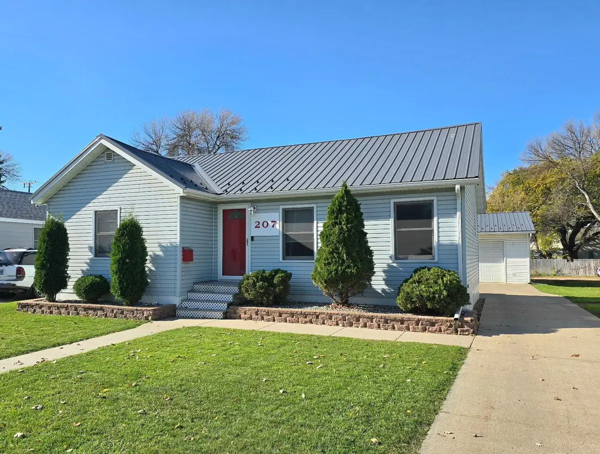 207 22nd Street S, Fargo, ND 58103 - Image #1