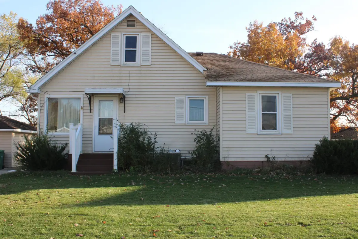 1802 10th Place Ne, Austin, MN 55912 - Image #1