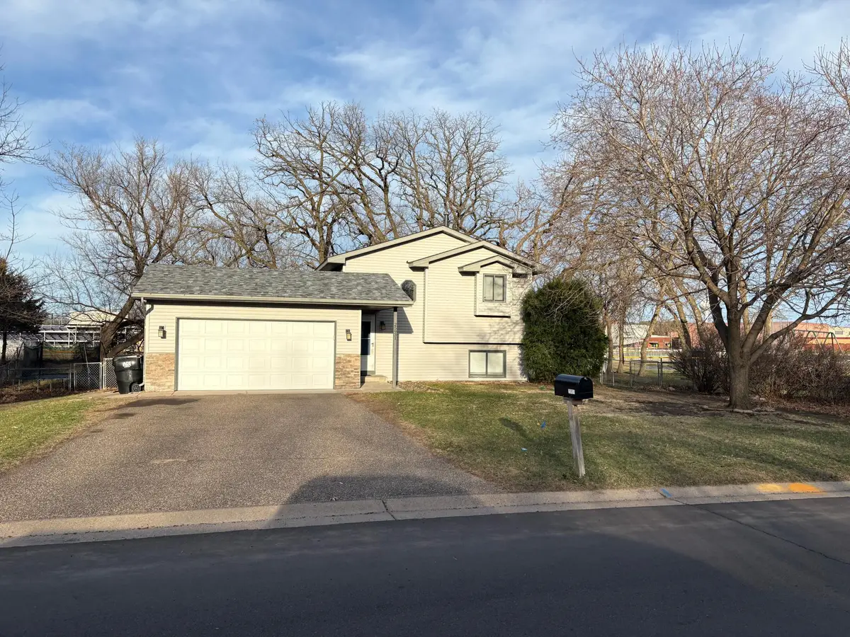 25931 8th Street W, Zimmerman, MN 55398 - #1