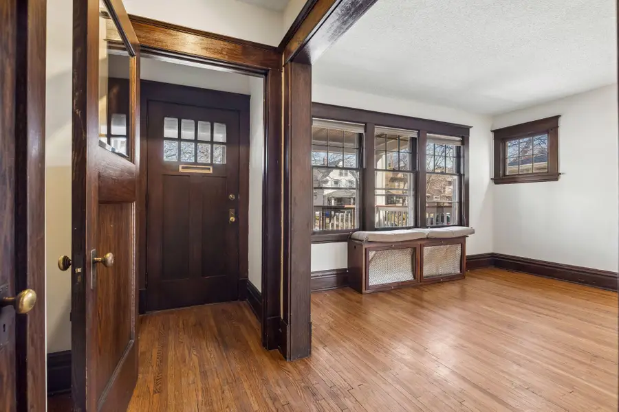 1746 Laurel Avenue, Saint Paul, MN 55104 - #3