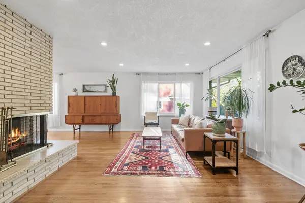 2420 Como Avenue, Saint Paul, MN 55108