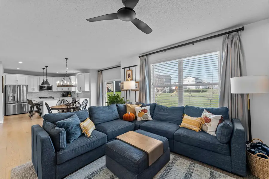 18335 Glenbridge Avenue, Lakeville, MN 55044 - Image #3