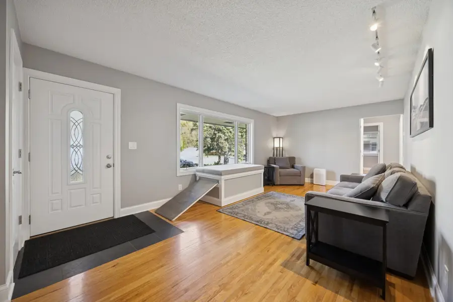 4519 Nord Drive, Bloomington, MN 55437 - Image #2