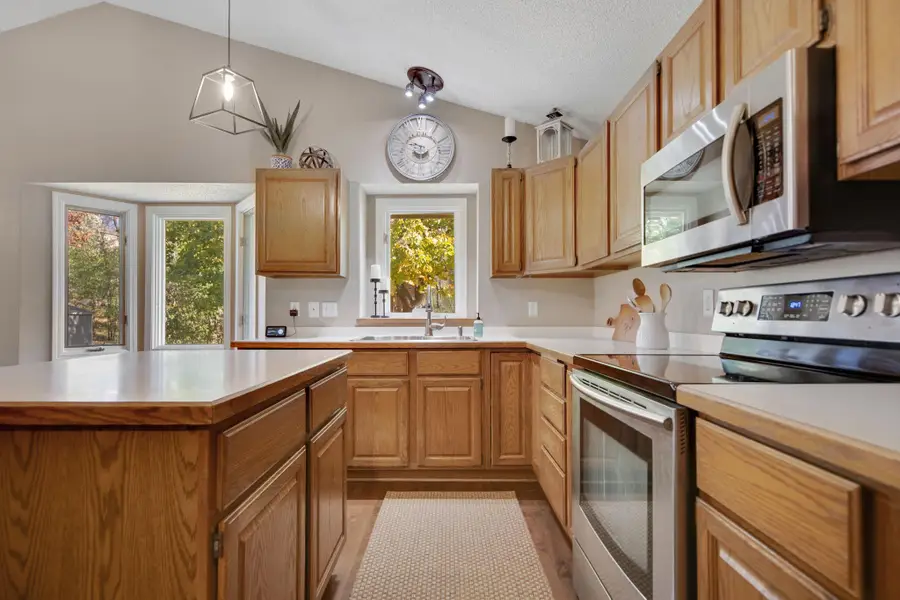 745 Mill Run Circle, Eagan, MN 55123 - Image #3