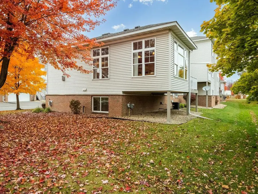 20159 Holister Lane, Lakeville, MN 55044 - Image #3