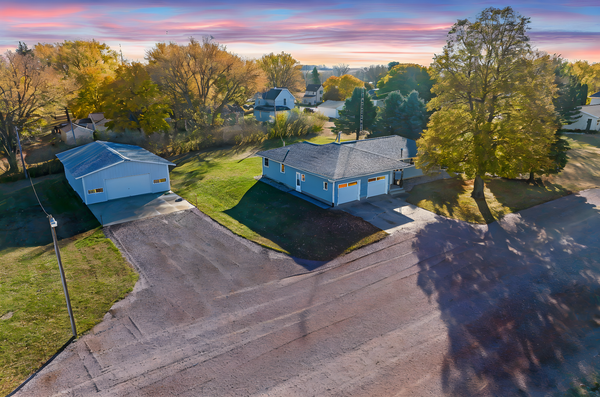 230 N Lindberg Avenue, Dunnell, MN 56127