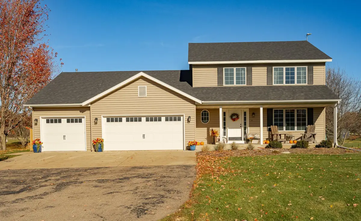 61528 248th Avenue, Mantorville Township, MN 55955 - Image #1