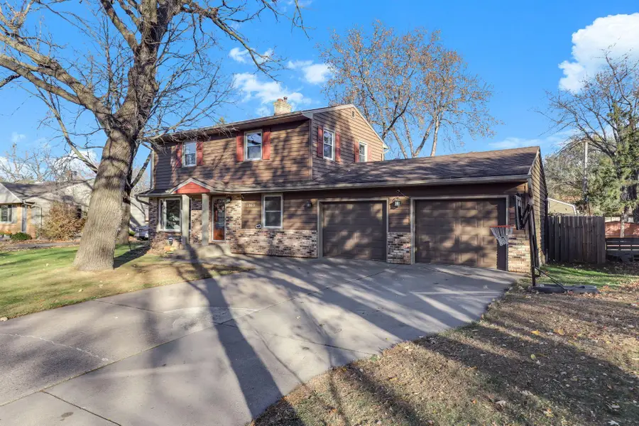 5062 Greenwood Drive, Mounds View, MN 55112 - Image #3