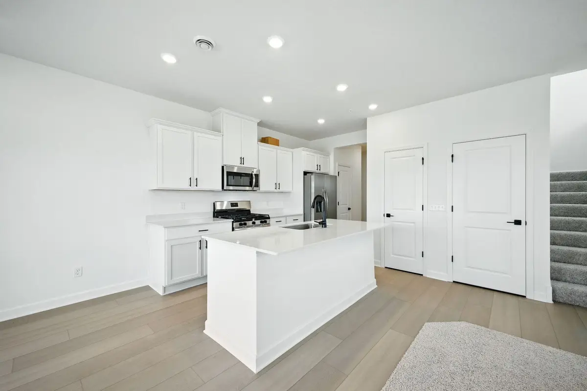 180 Huntington Drive, Waconia, MN 55387 - Image #1