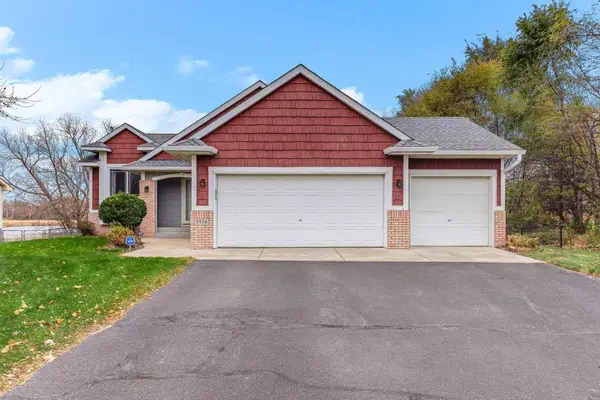 2956 Rice Creek Parkway Ne, Blaine, MN 55449