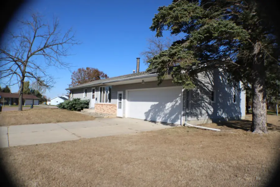 21 Circle Drive, Welcome, MN 56181 - Image #2