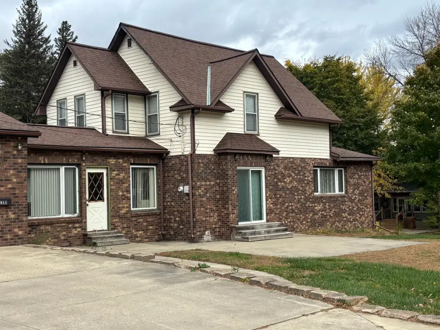 219 S 9th Street, Montevideo, MN 56265 - Image #2