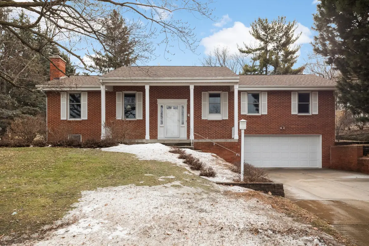 1101 Knob Hill Road, Burnsville, MN 55337 - #1