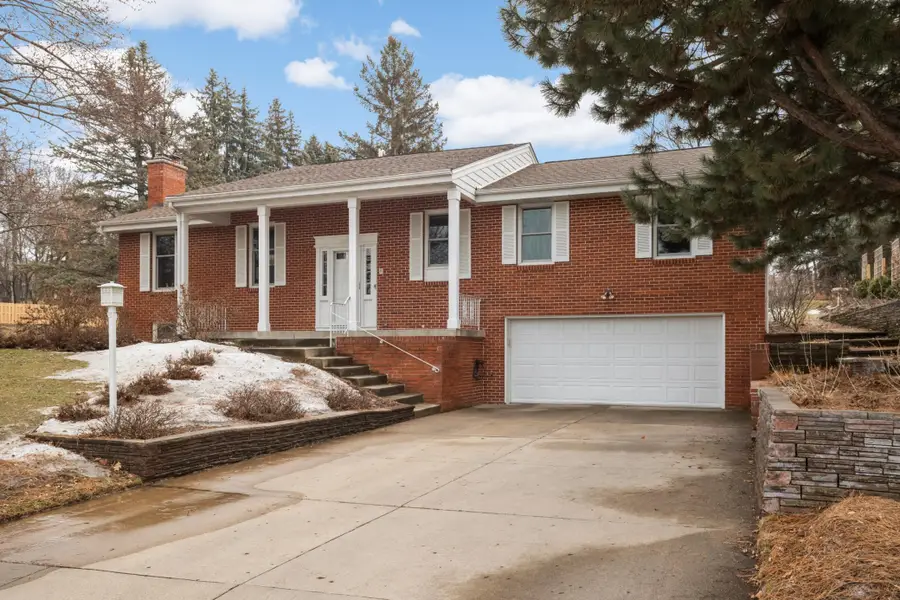 1101 Knob Hill Road, Burnsville, MN 55337 - #2