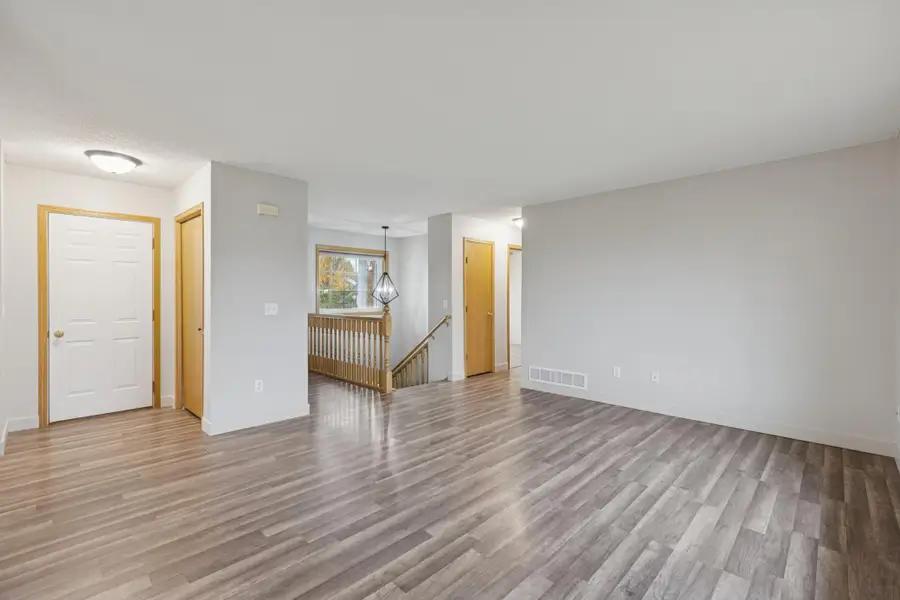 110 Summerfield Drive, Waverly, MN 55390 - Image #3