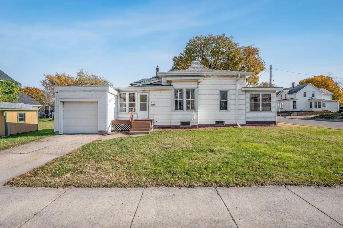 517 S Park Street, Fairmont, MN 56031 - Image #1
