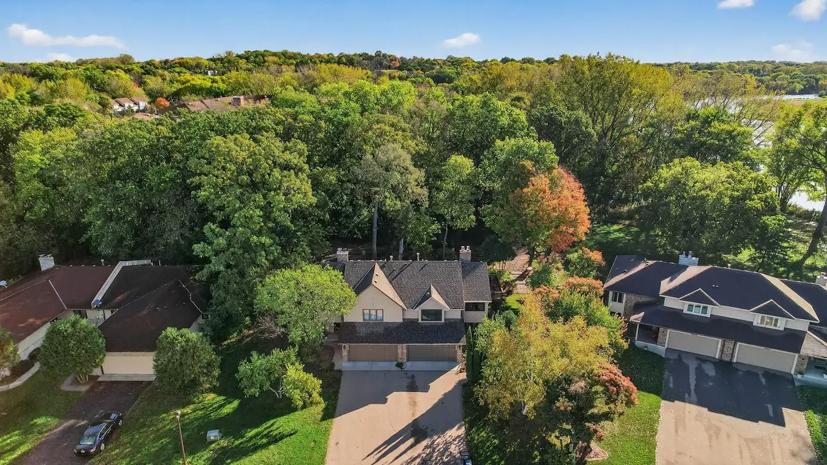 8945 Preserve Boulevard, Eden Prairie, MN 55347 - Image #1